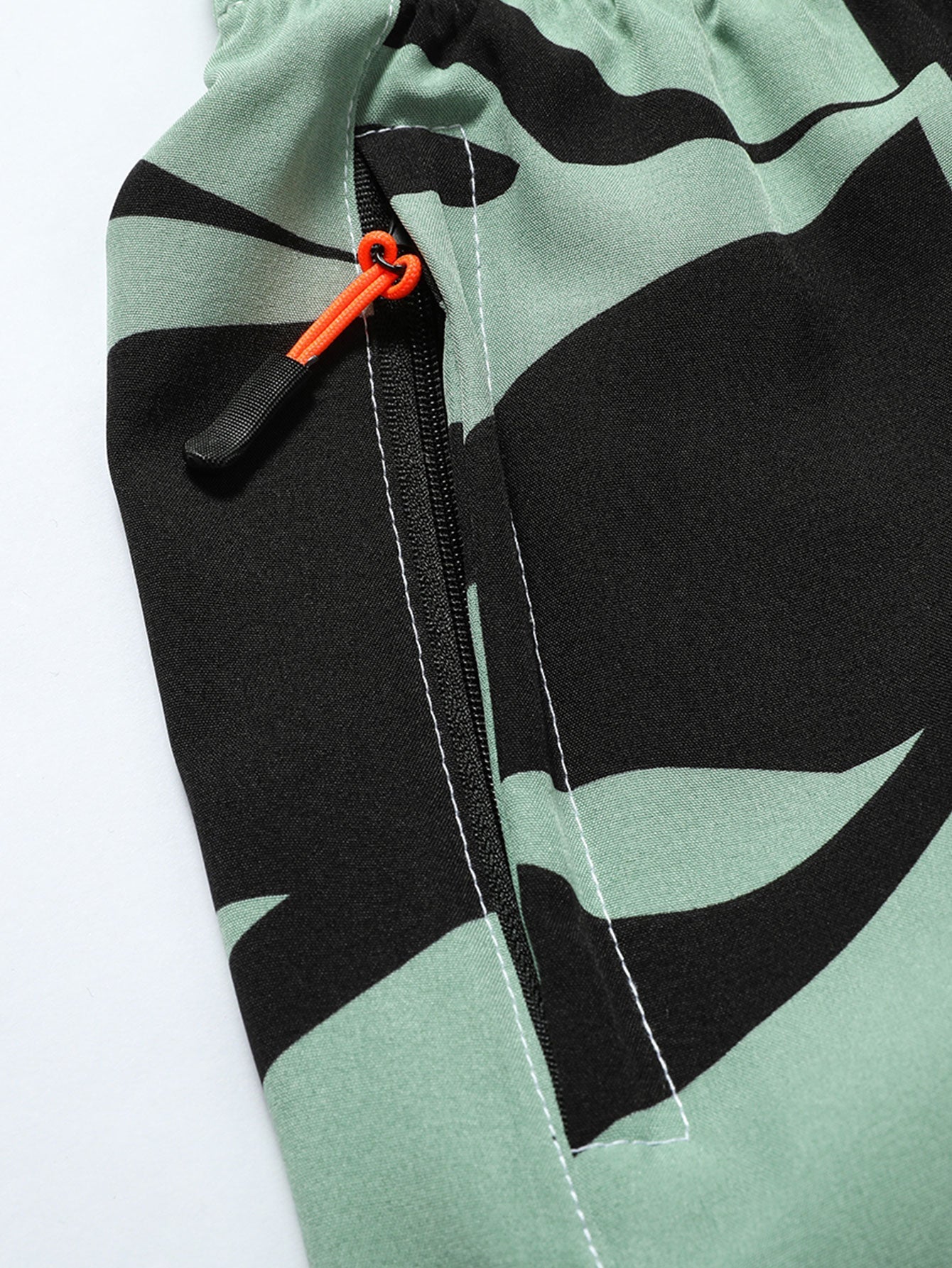 Jonathan® | Color Block Print Zipper Pocket Shorts