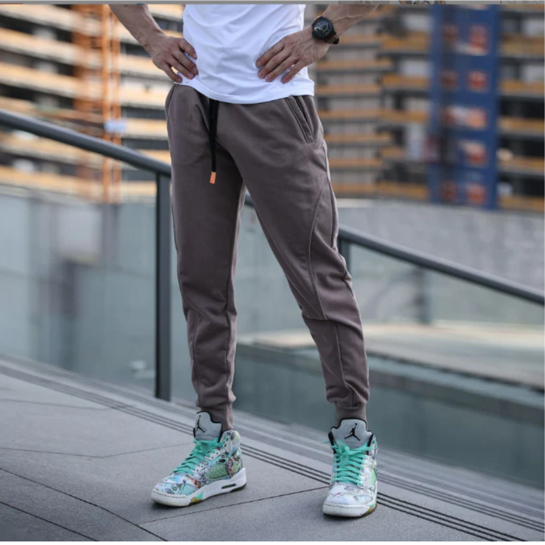Adrián® | Casual And Fashionable Trousers