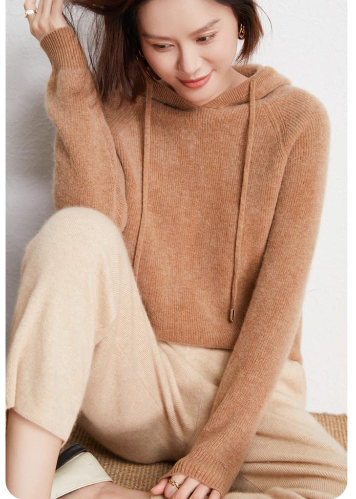 Alexander® | Classic Women's Hood
