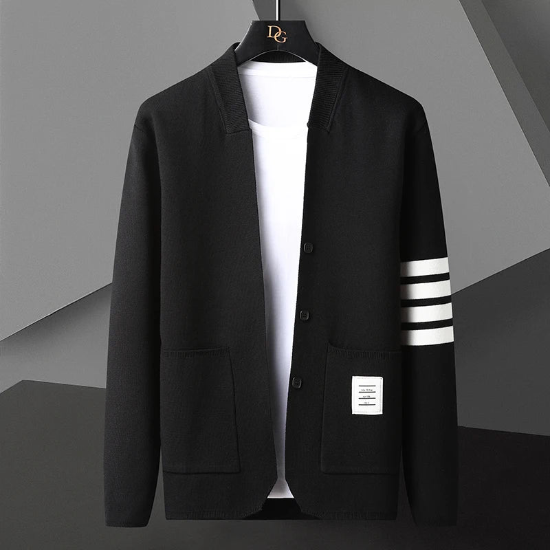César® | Knitted Cardigan
