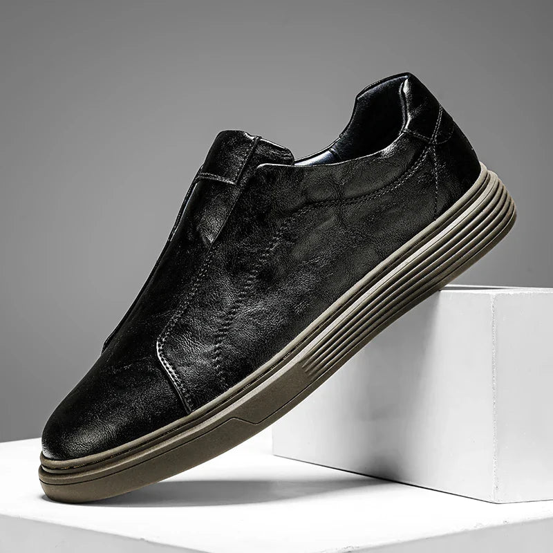 Moisés® | Classic Leather Slip-On Shoes