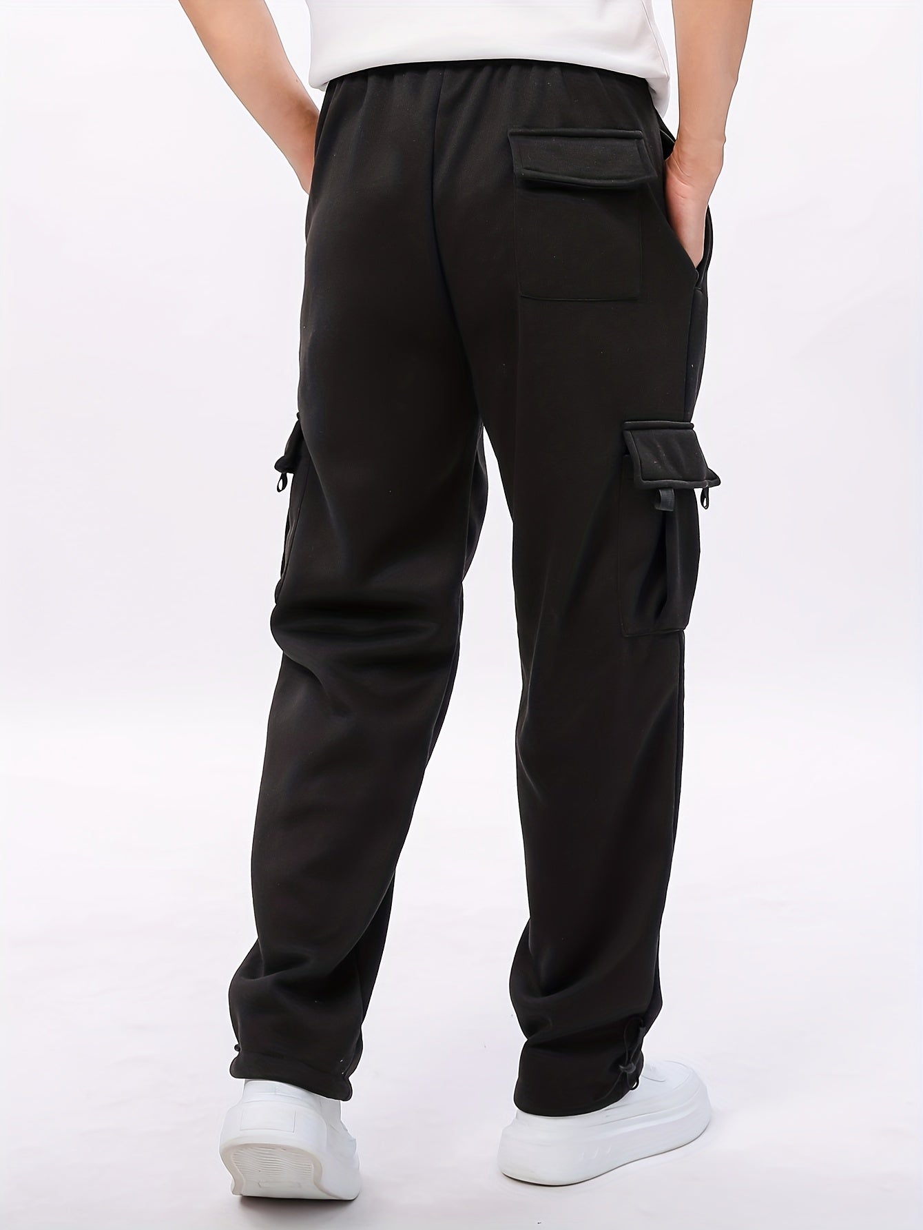 Olindo® | The Cargo Turned Into Sweatpants