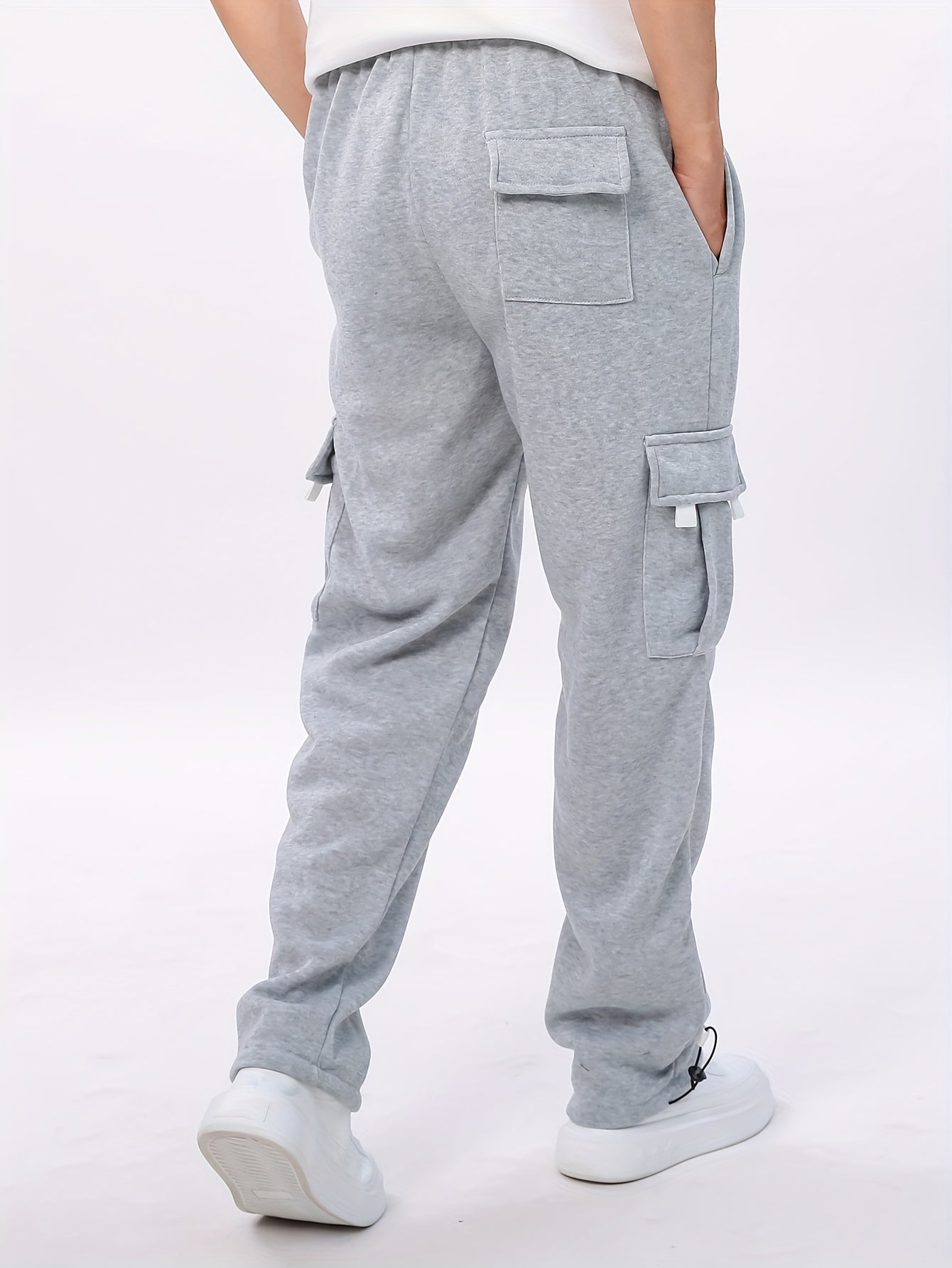 Olindo® | The Cargo Turned Into Sweatpants