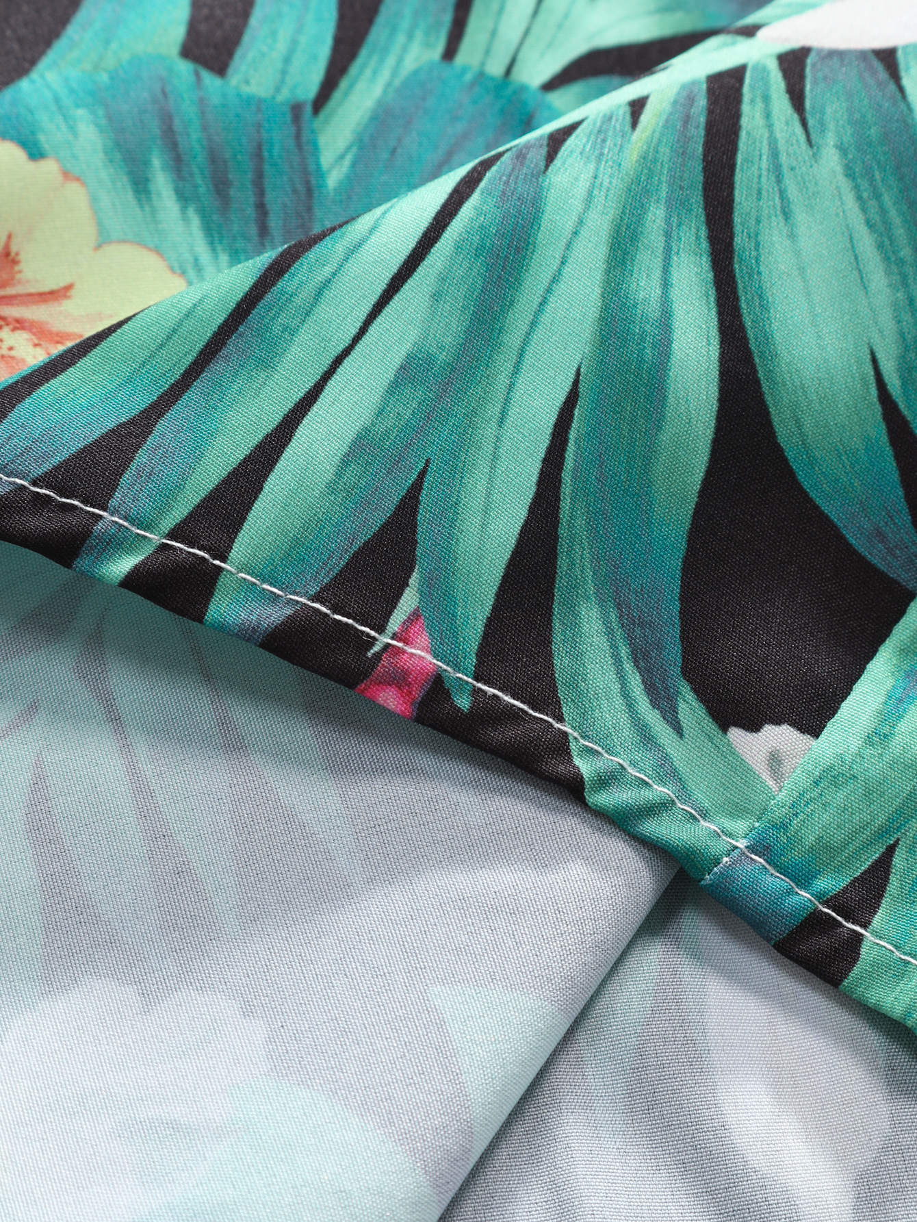 Argi® | Tropical Flowers Print Button Up Shirt