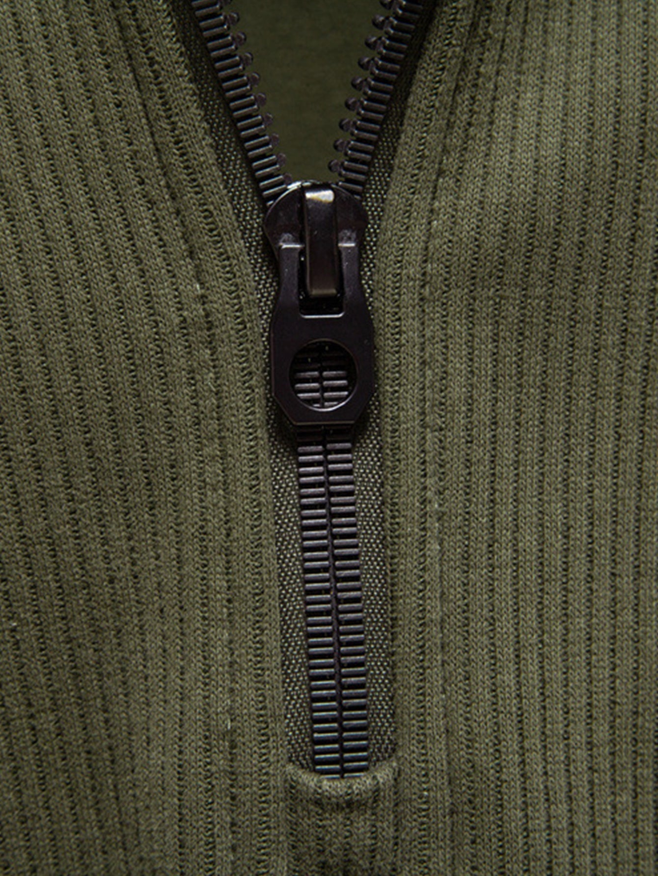 Gareth® | Ribbed Raglan Sleeve Quarter Zip Sweatshirt