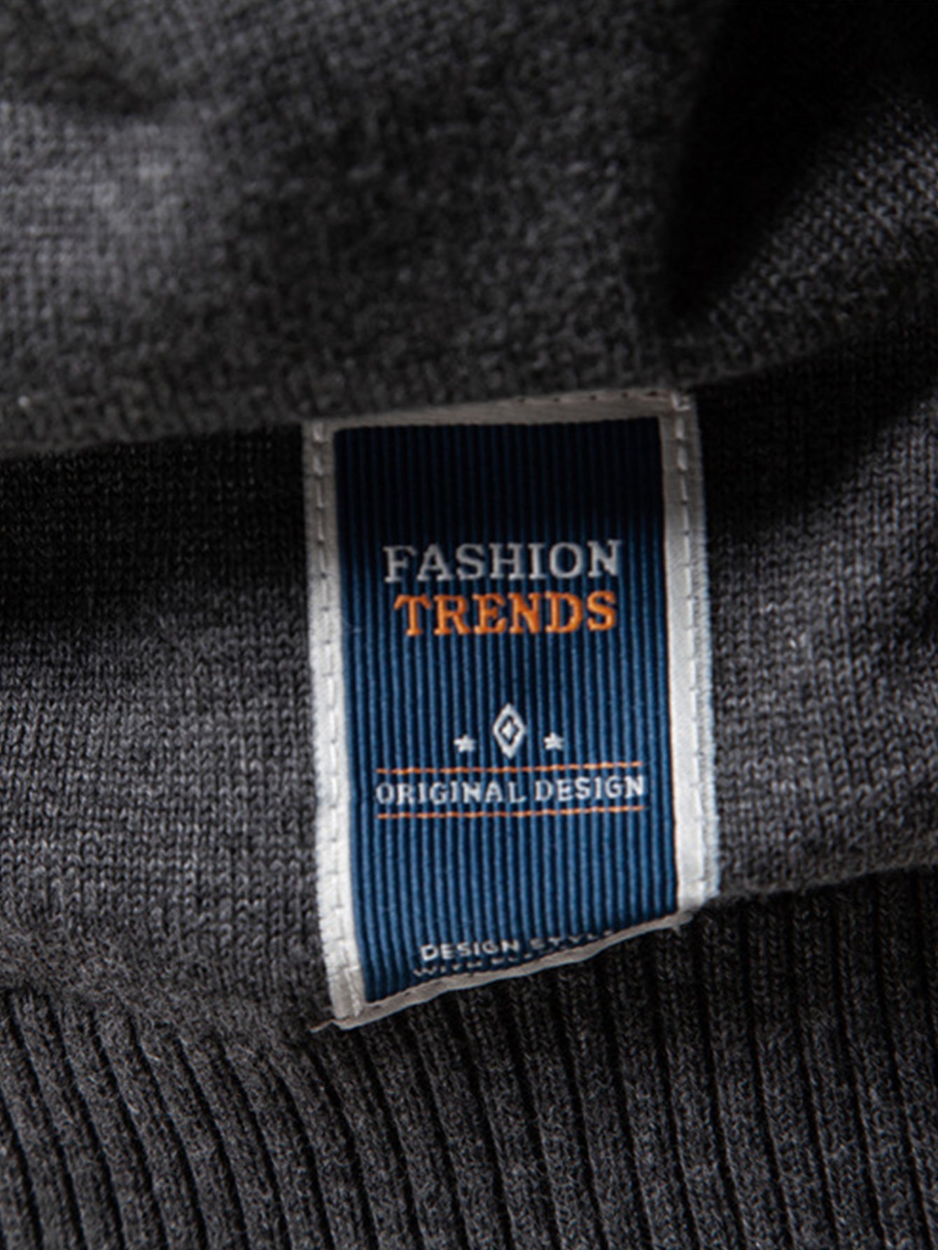 Giuliano® | Long Sleeve V-Neck Sweater