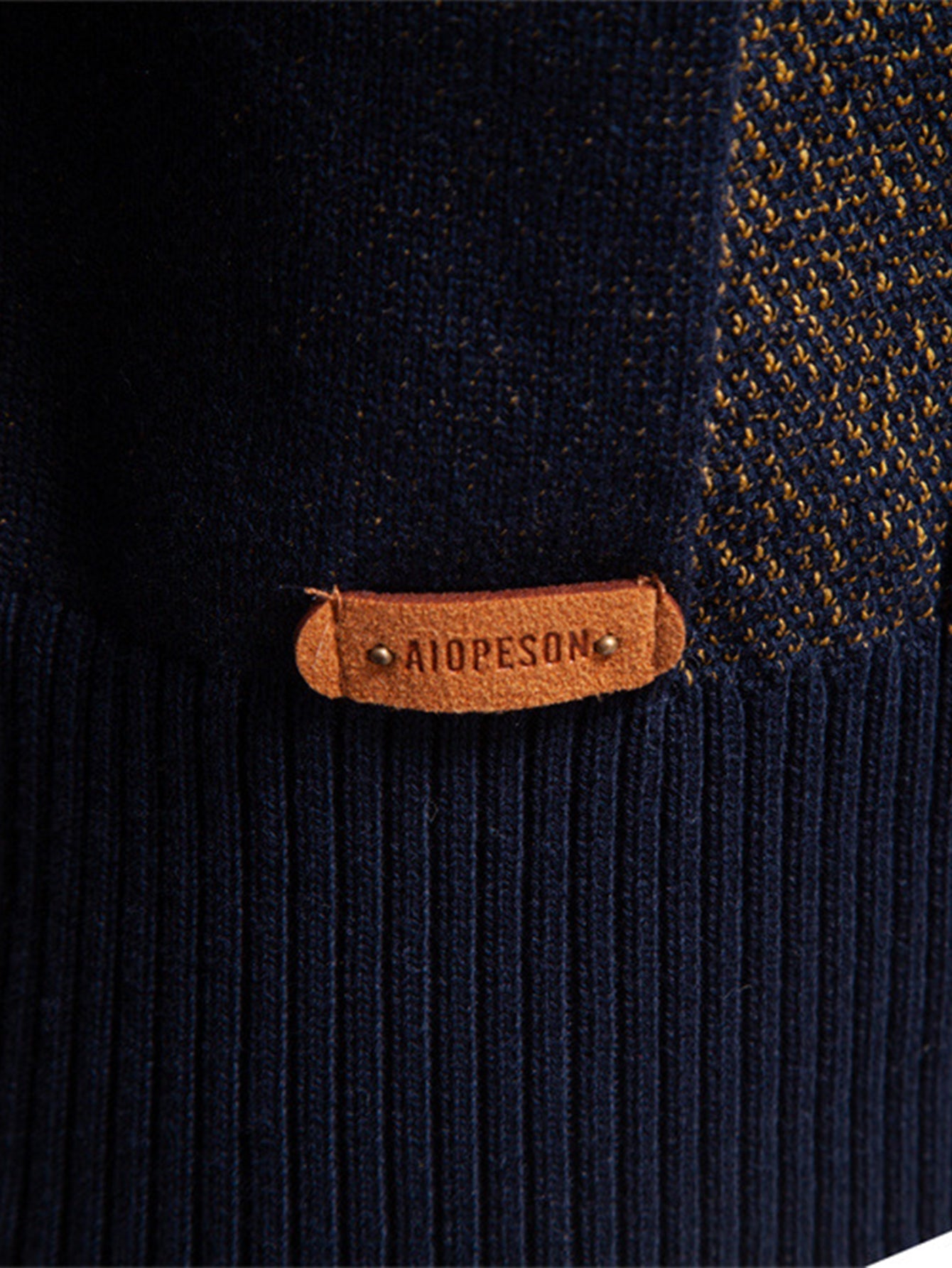 Elián® | Plaid Crewneck Sweater