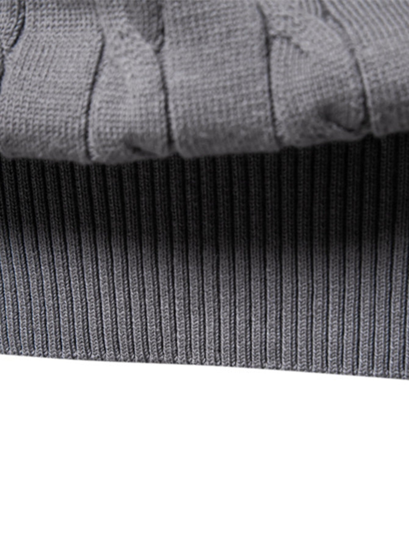 Elías® | Giraffe Embroidery Twist Jacquard Sweater