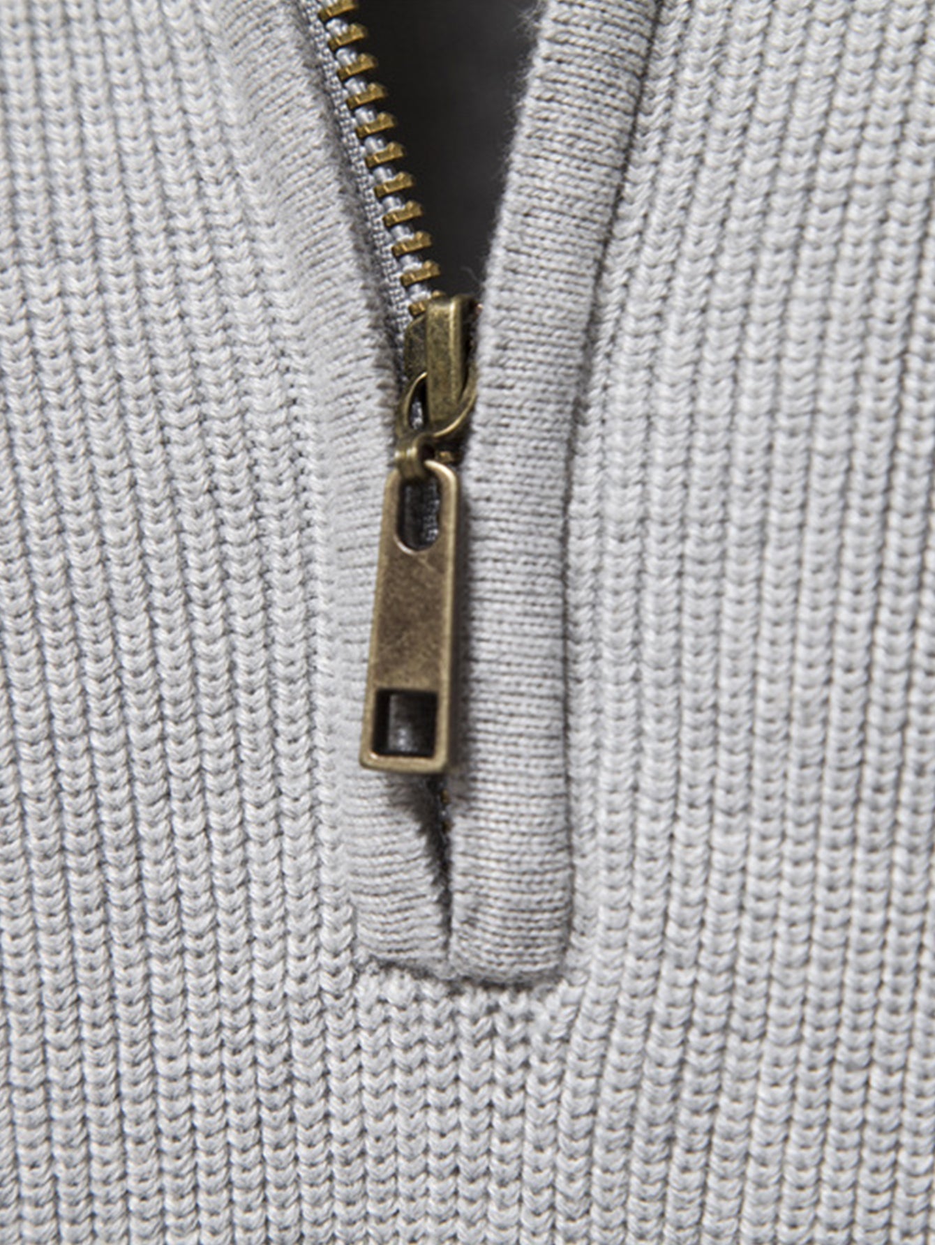 Gumersindo® | Raglan Sleeve Quarter-Zip Sweater