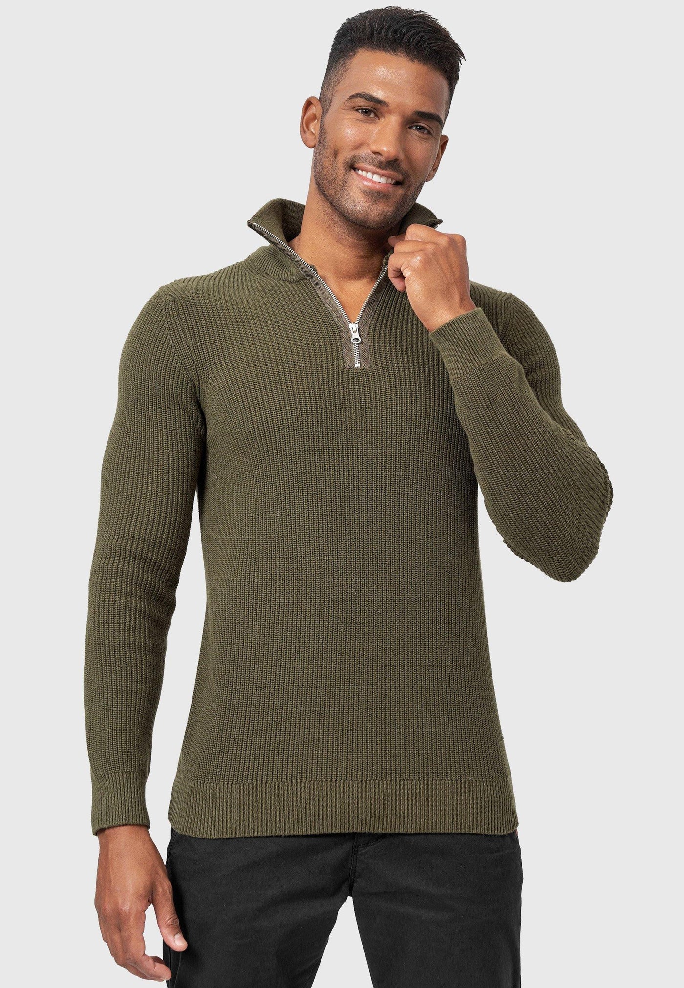 Cristóbal® | Stylish Sweatshirt With Quarter Zip Fastening