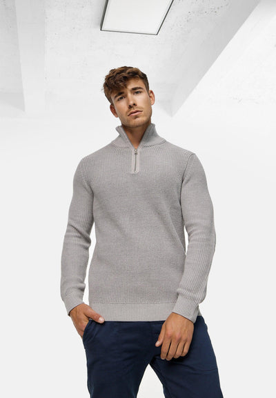 Cristóbal® | Stylish Sweatshirt With Quarter Zip Fastening