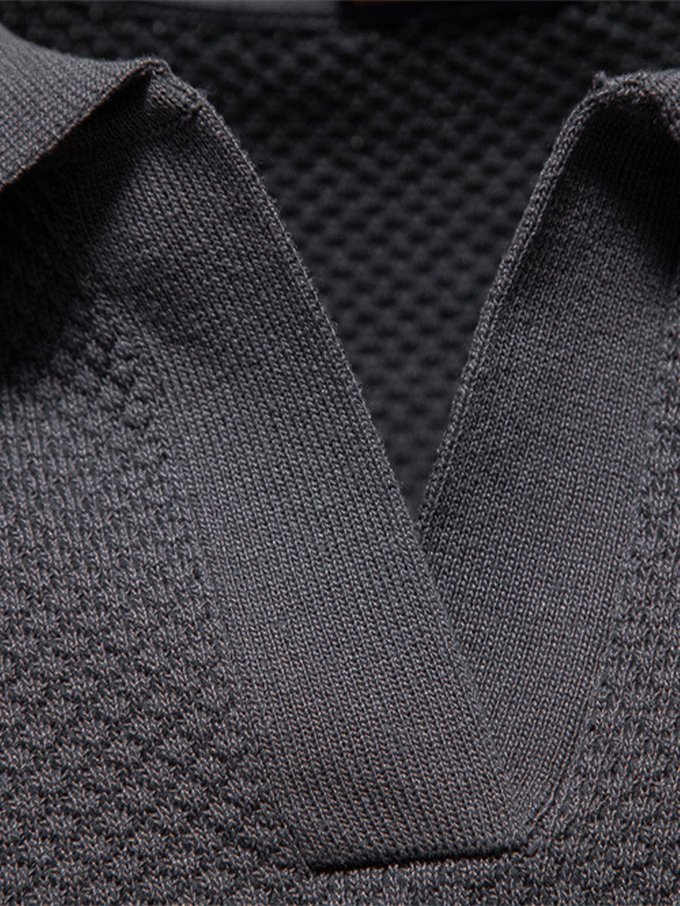 Elton® | Pineapple Texture Knit V Neck Polo