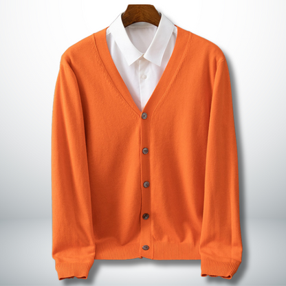 Américo® | Minimal and elegant cardigan for men