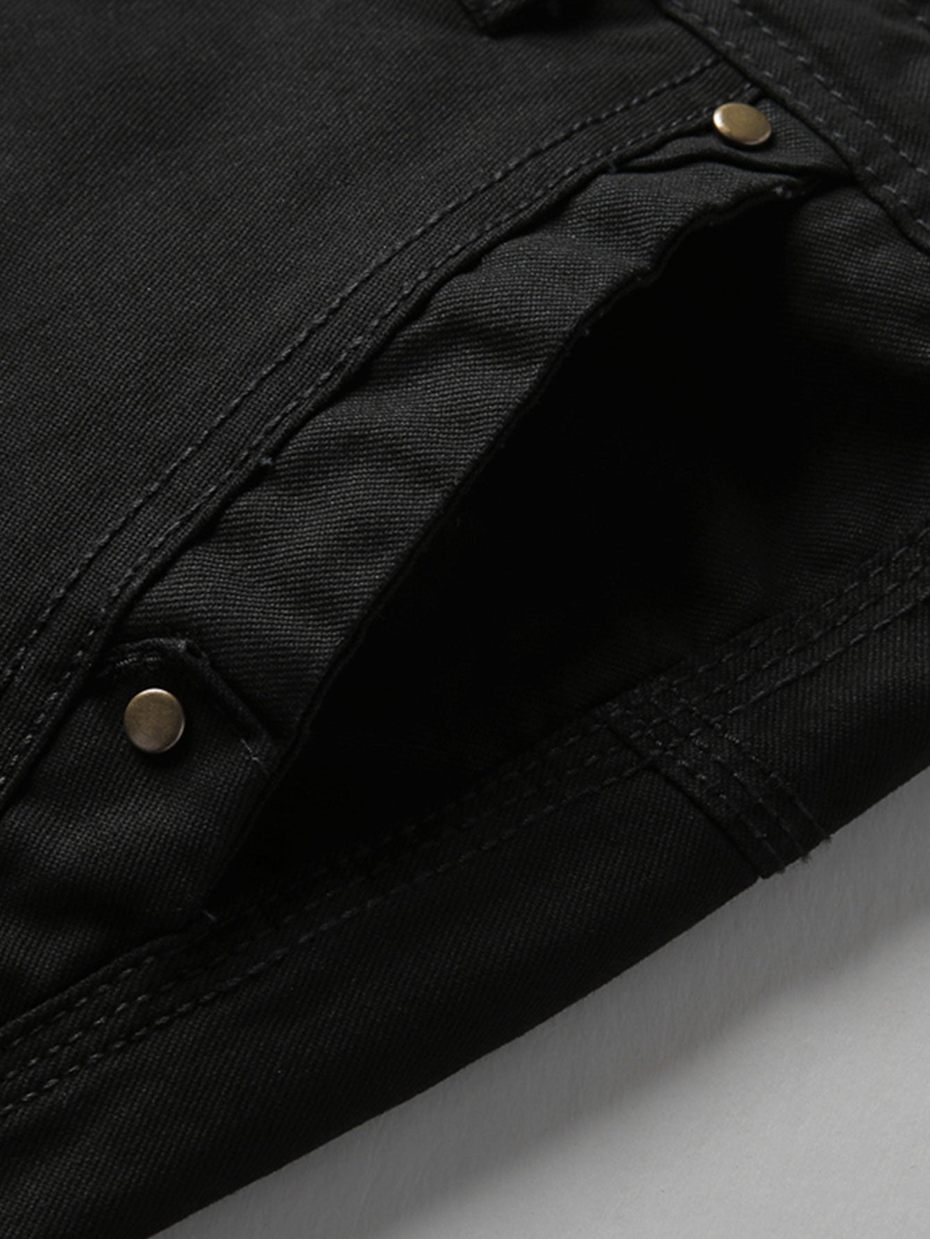 Barle® | Man Stud Pocket Chino Shorts