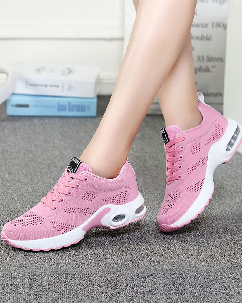 Manfredo® | Relaxed And Timeless Summer Sneakers