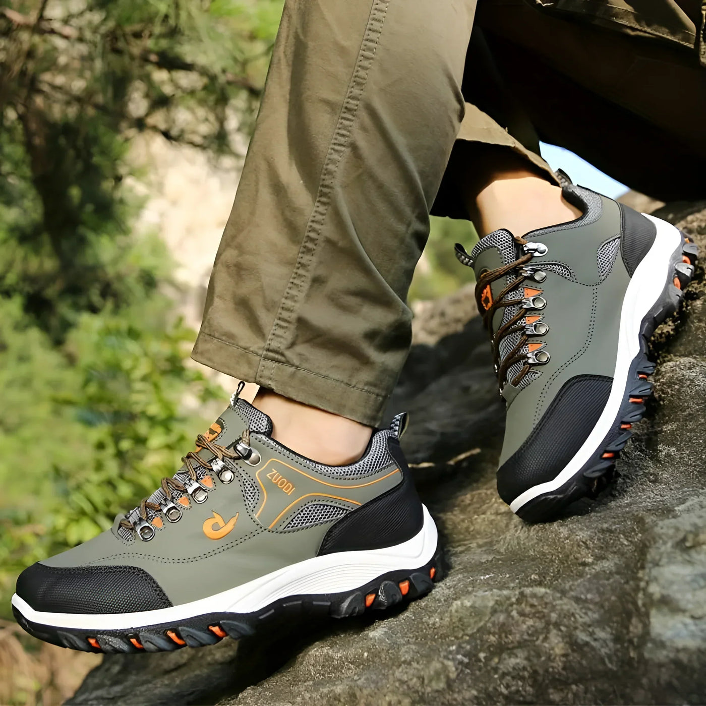 Lionel® | Men's sneakers for hiking