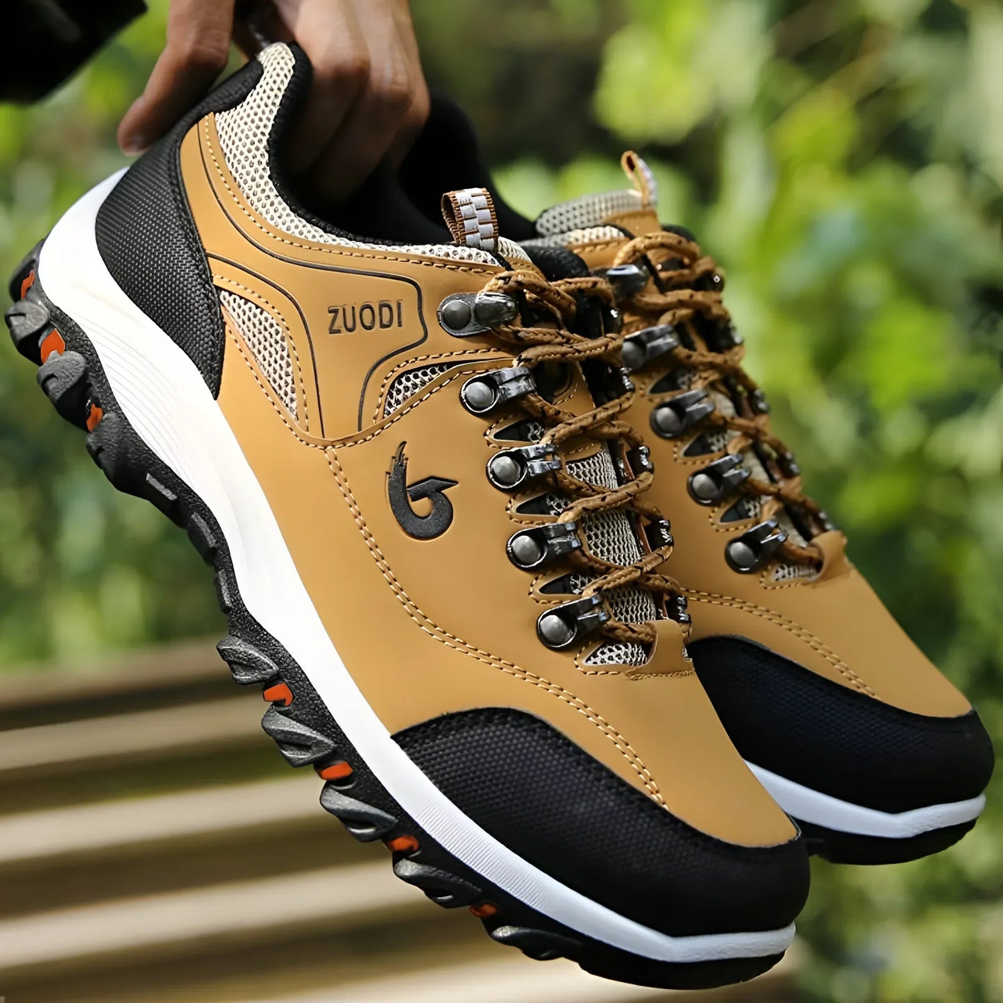 Lionel® | Men's sneakers for hiking