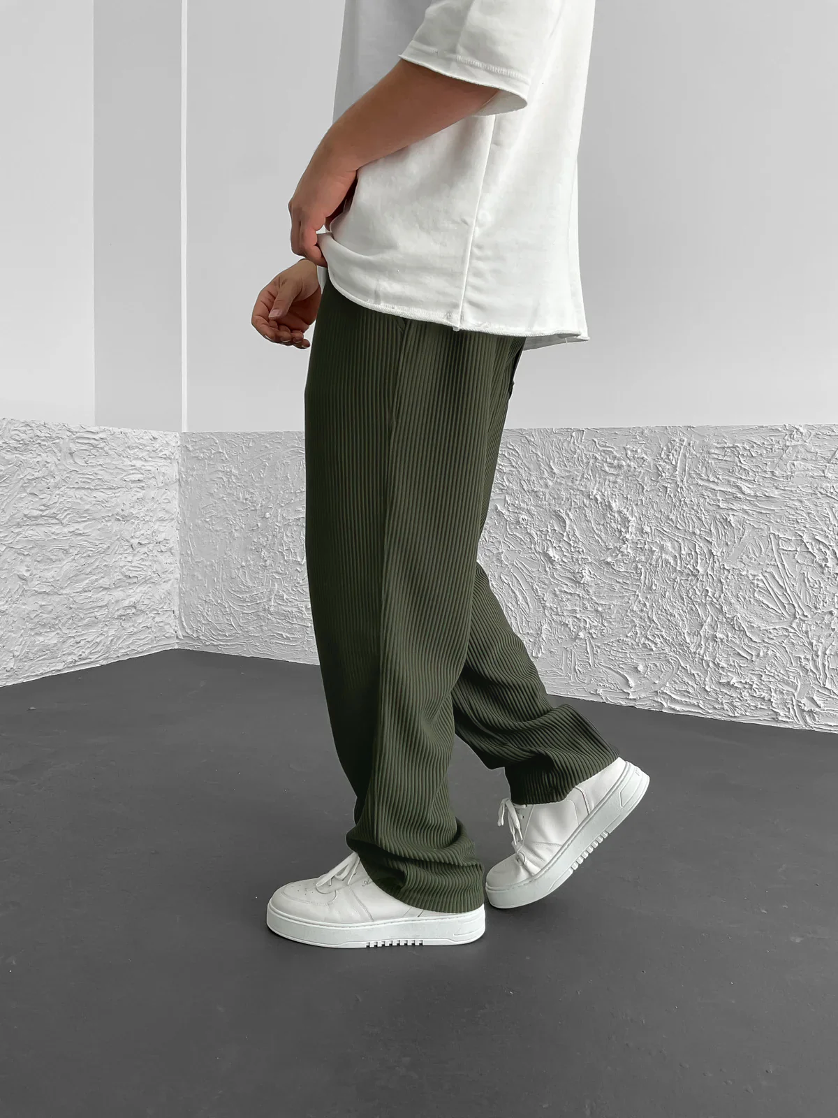 Wesley | Relaxed fit ribbed pants