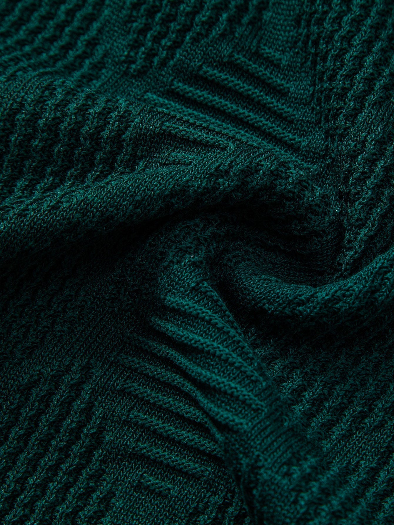 Aiden | Rhombus Textured Zip Up Knitted Polo Shirt