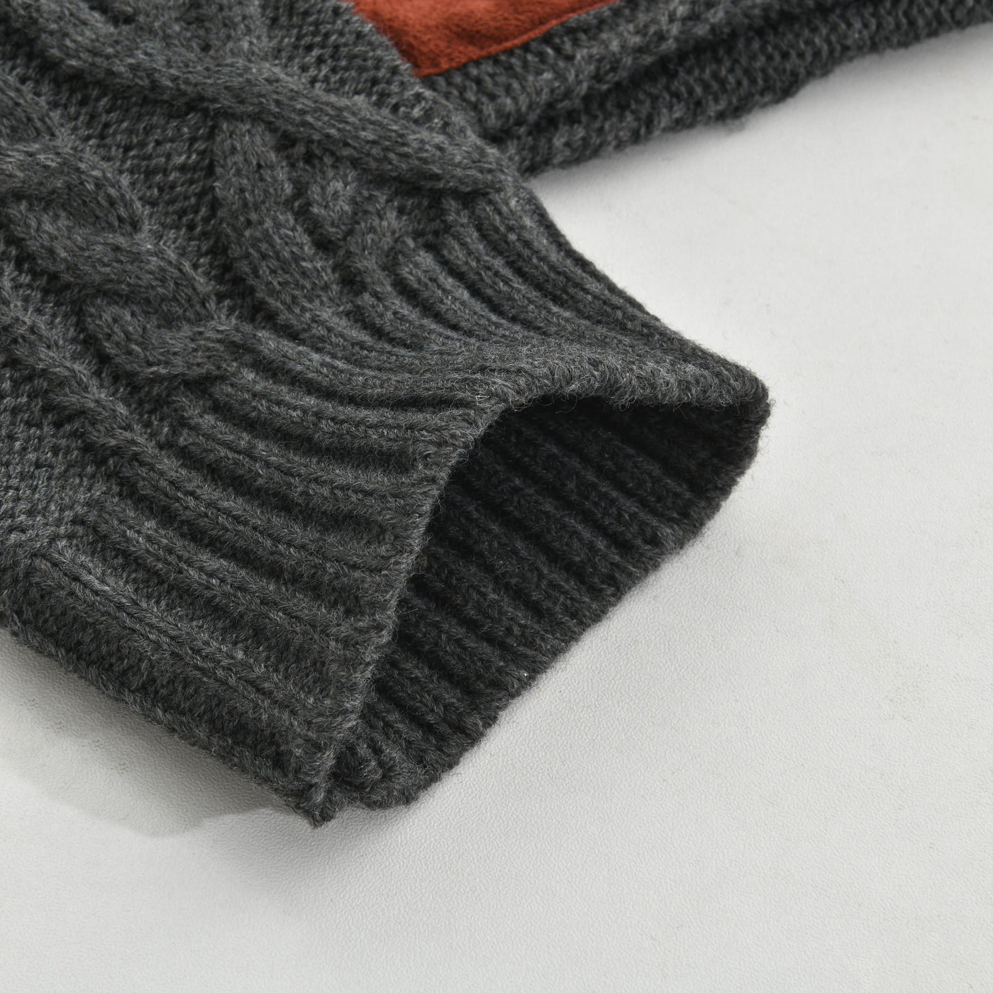 Men's Vine Stand Collarnitted Cable Sweater