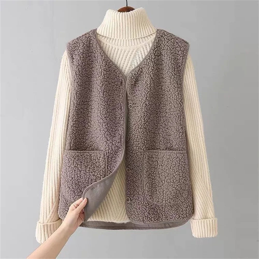 Leo® | Comfortable and warm elegant vest