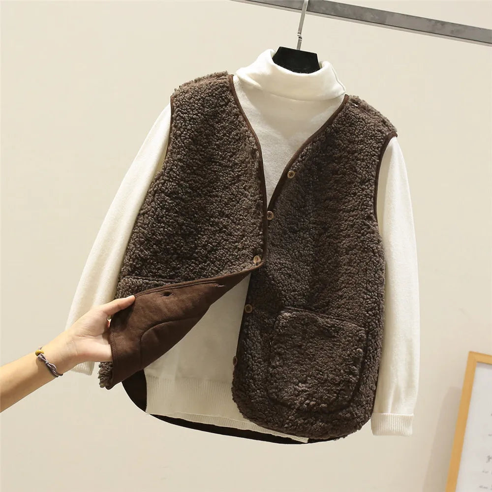Leo® | Comfortable and warm elegant vest