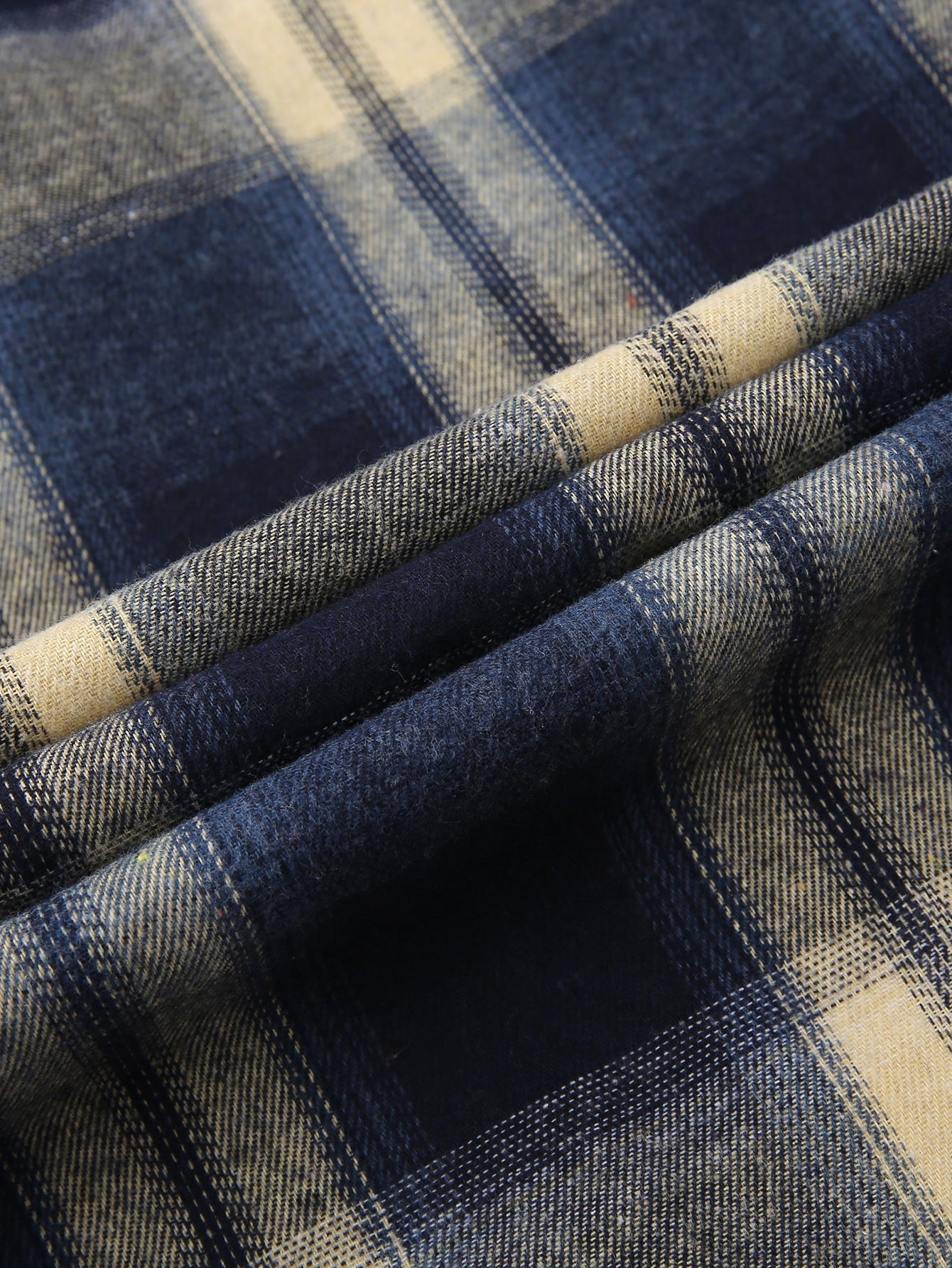 Demetrio® | Flannel Plaid Button Up Shirt