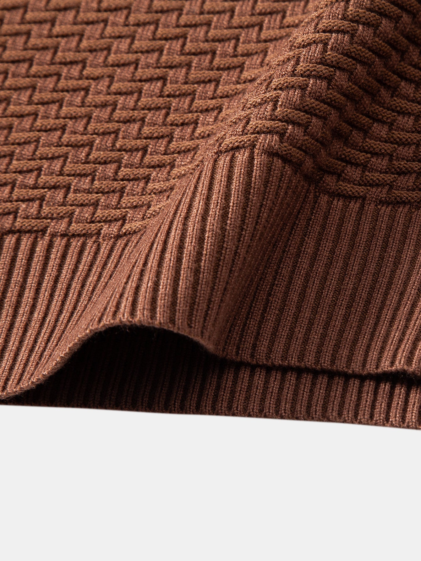Alarico® | Wave Jacquard Quarter Zip Sweater