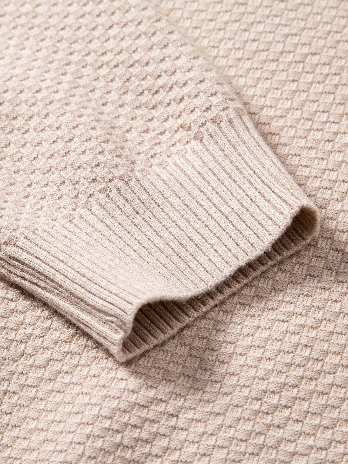 Amaro® | Checkerboard Textured Turtle Neck Sweater