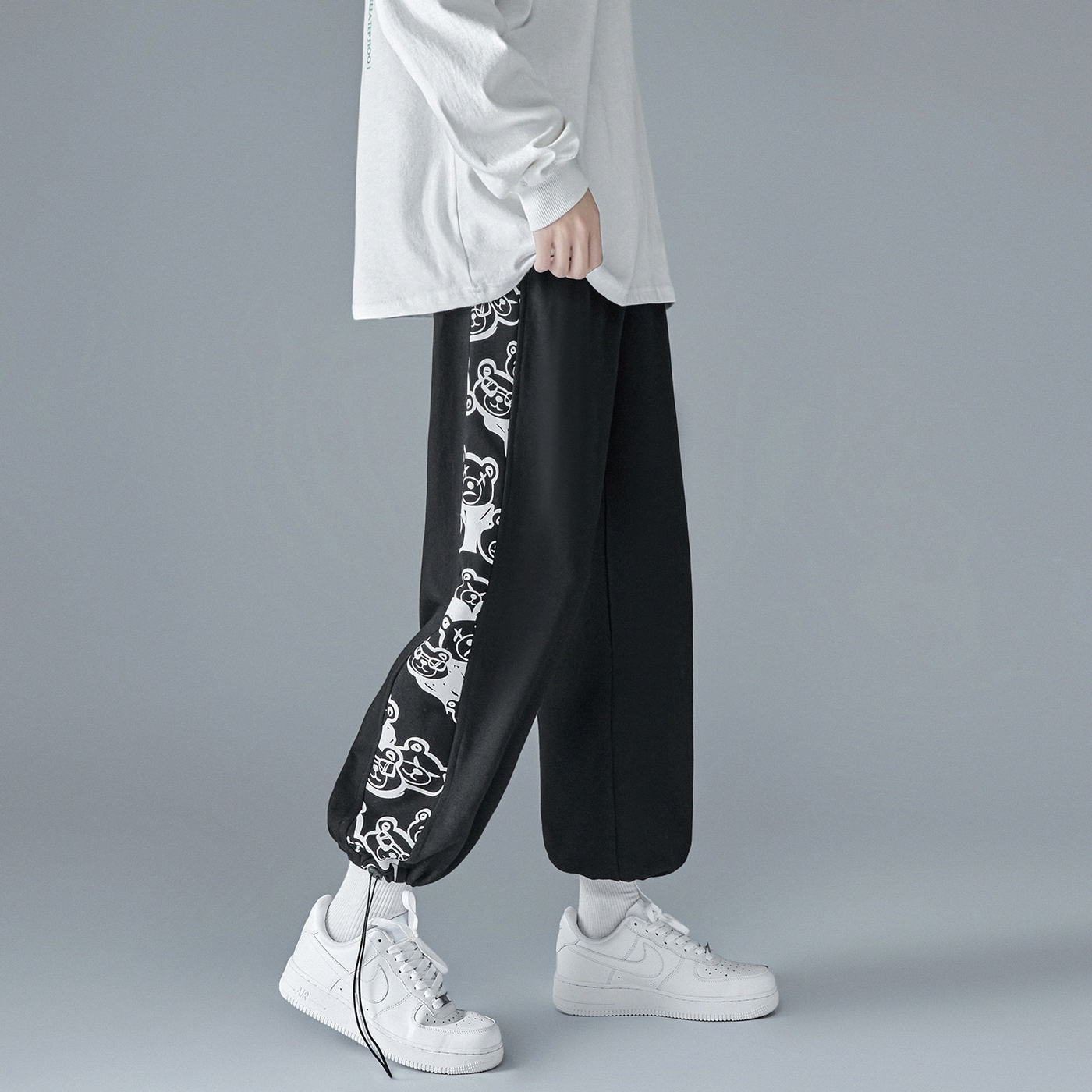Alejandro® | Laidback Joggers
