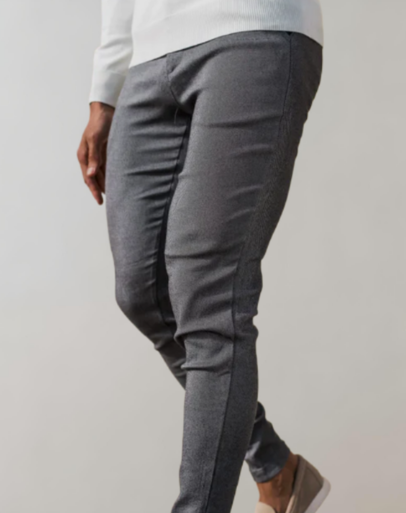 Iván® | Simple And Stylish   Pants