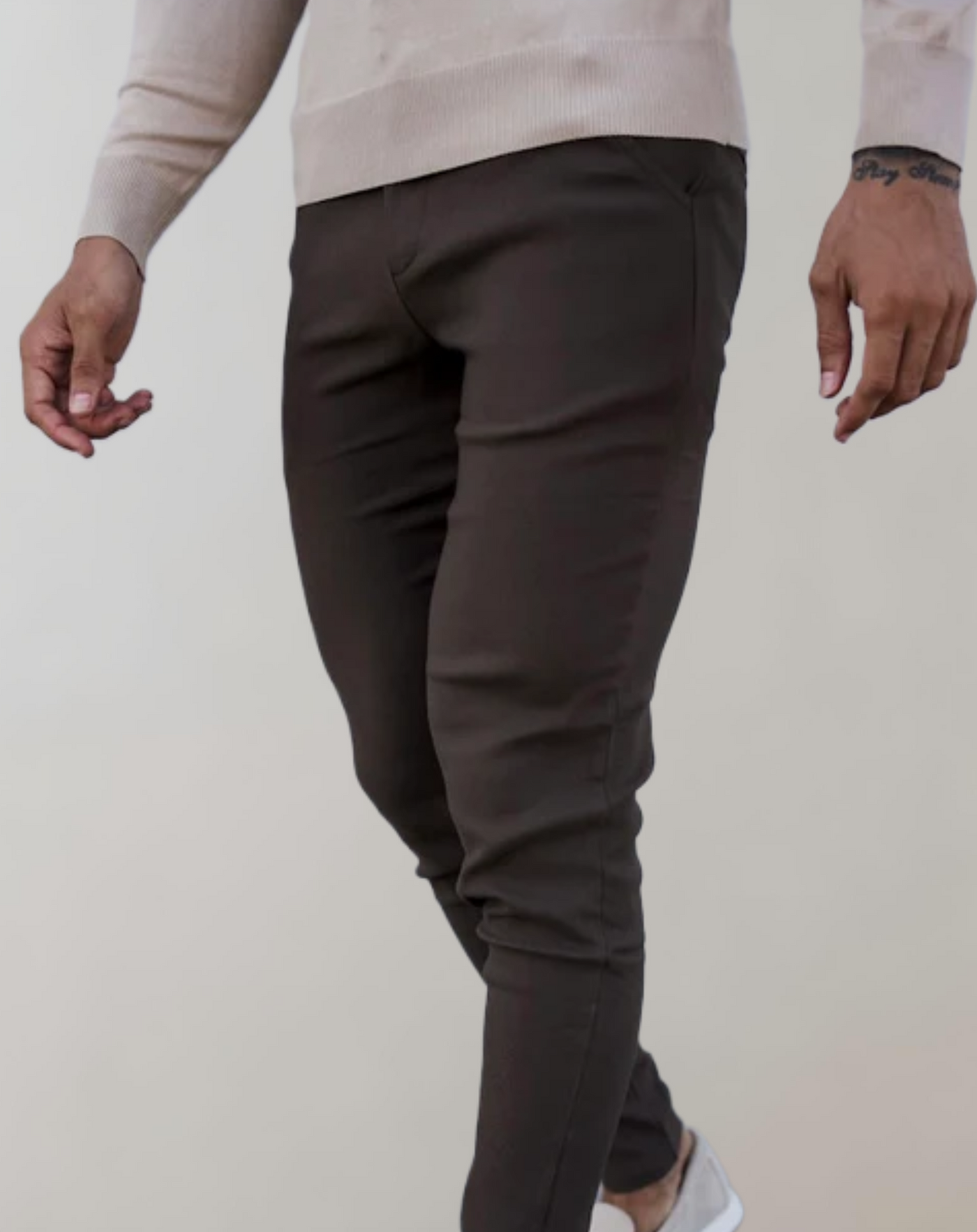 Iván® | Simple And Stylish   Pants