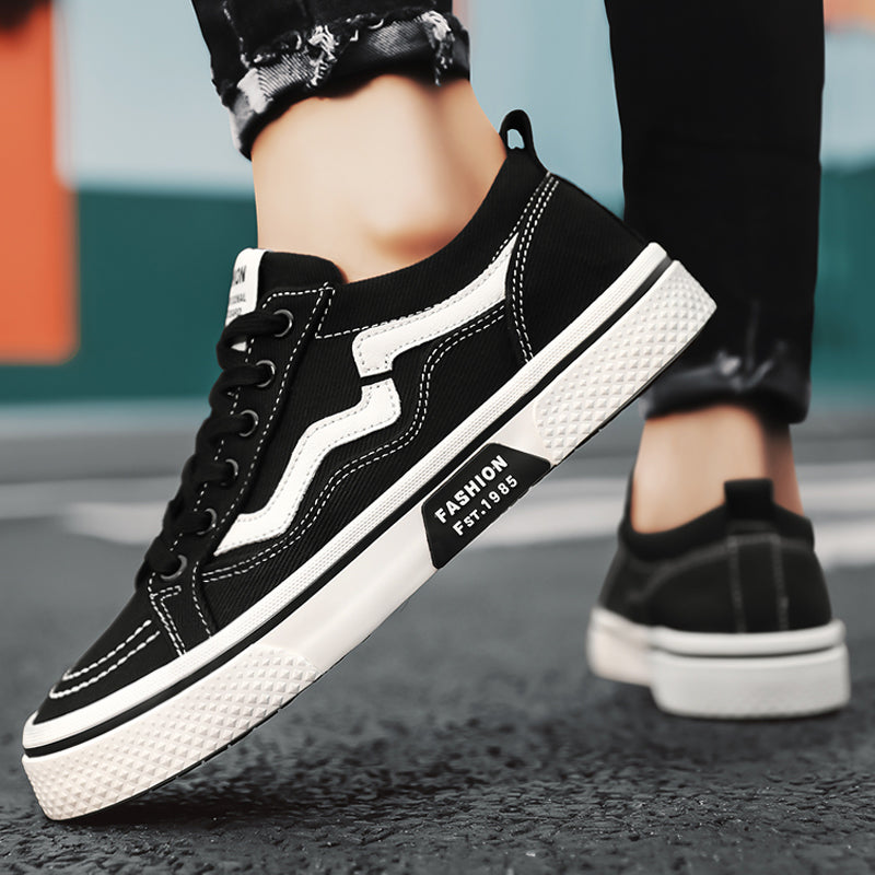 Oliver | Treadz Canvas Sneakers