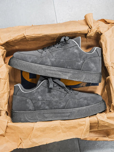 Isidore | Verona Suede Sneakers
