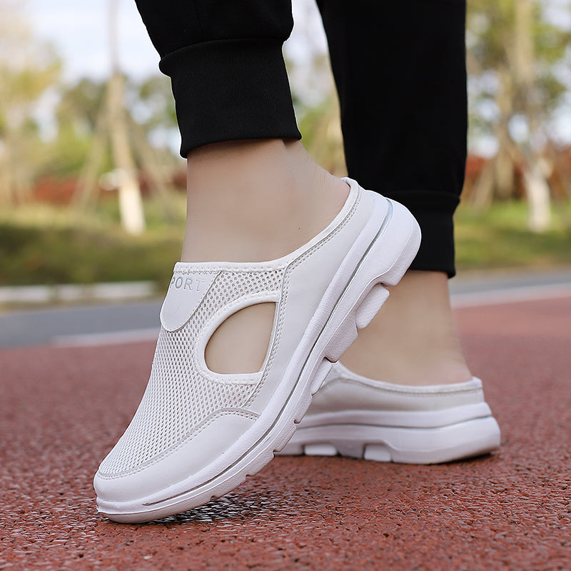 Warren® | Comfortable sports sandals that breathe and are comfortable to walk in.