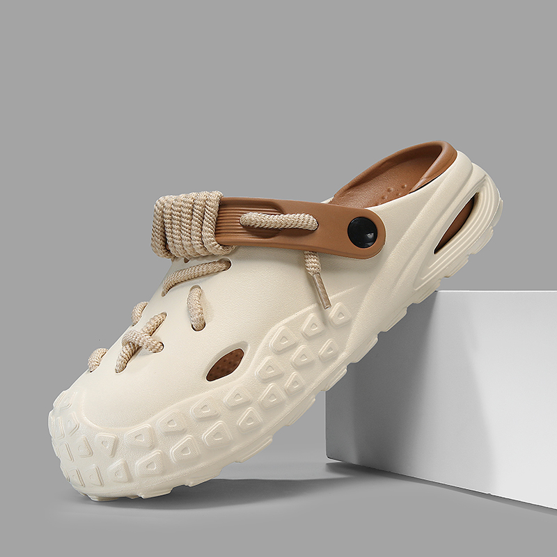 Peter | Odyssey Laced Clogs - Female