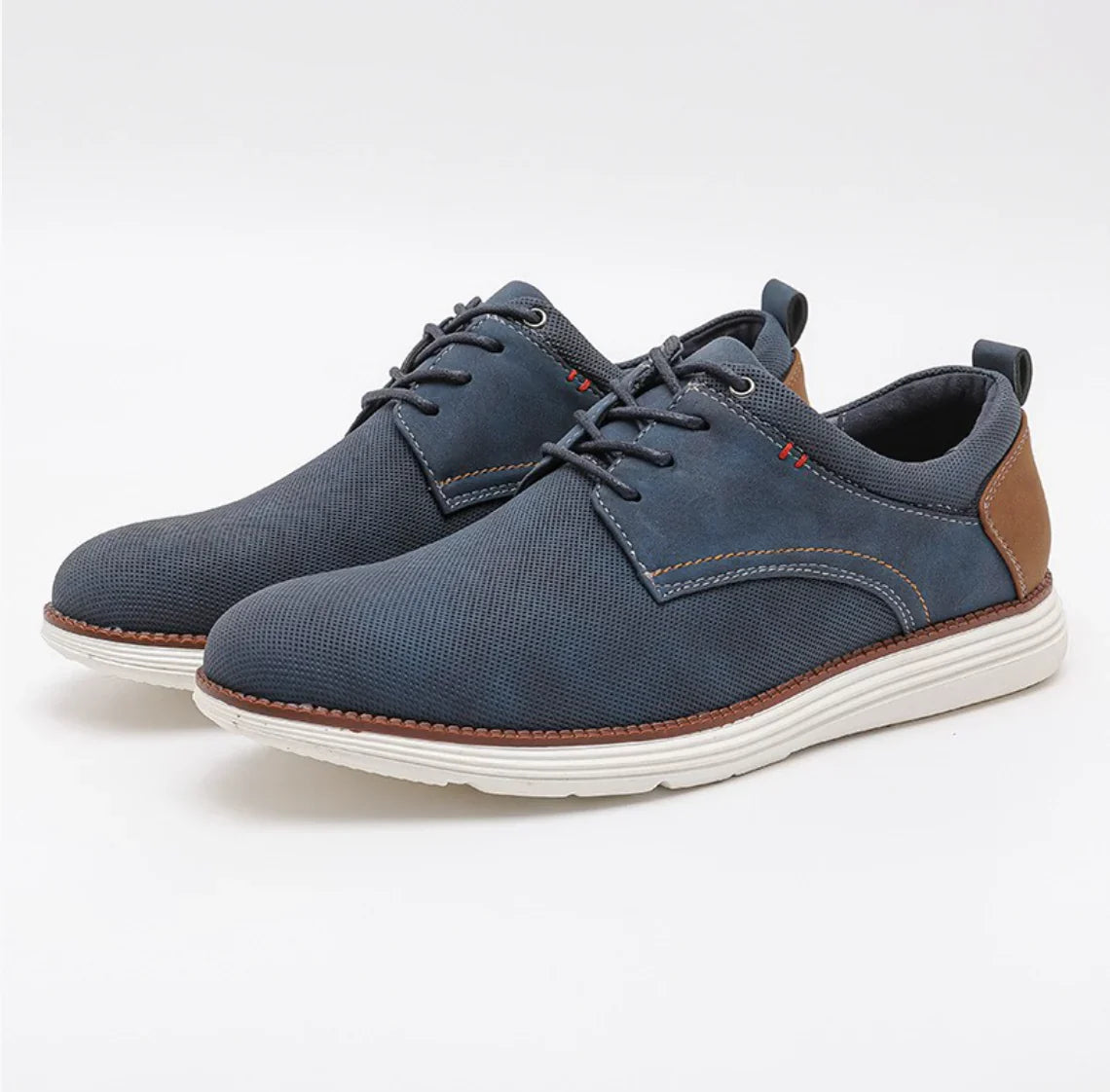 Theo | Urban Walkers