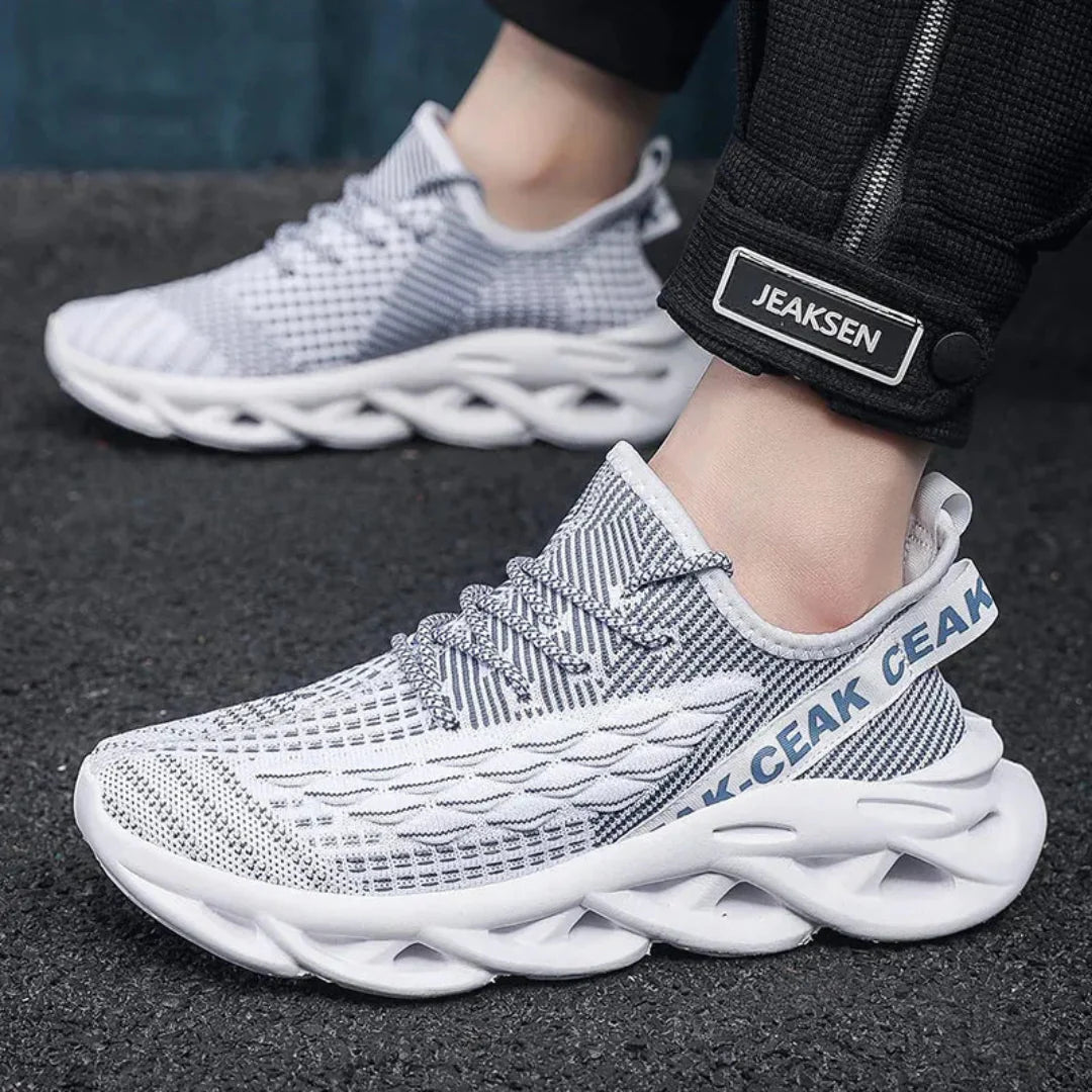 León | Sculpt Knit Sneakers