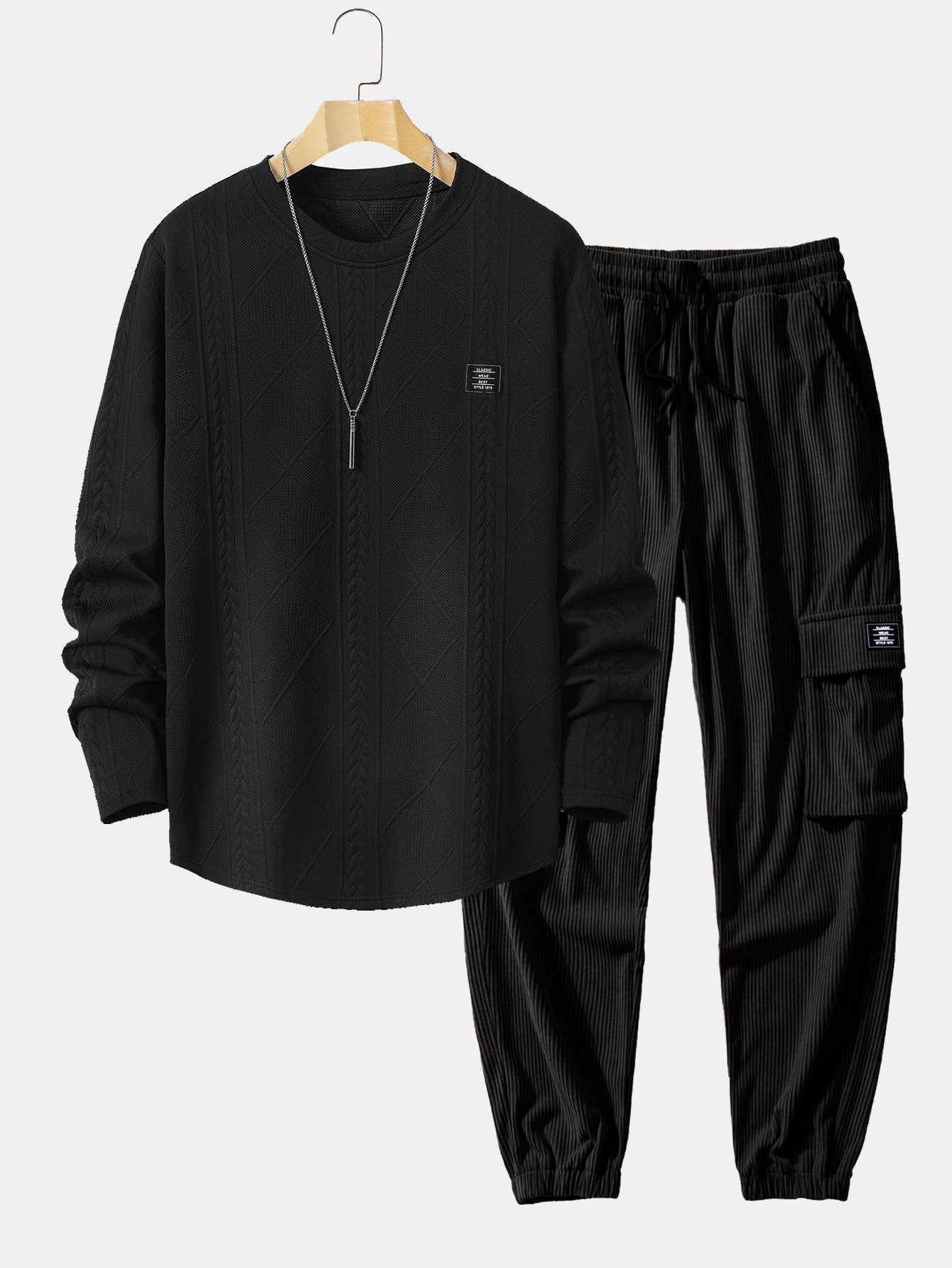 David® | Long Sleeved T-Shirt With Curved Hem In Geometric Jacquard & Cargo Joggers In Corduroy With Drawstring