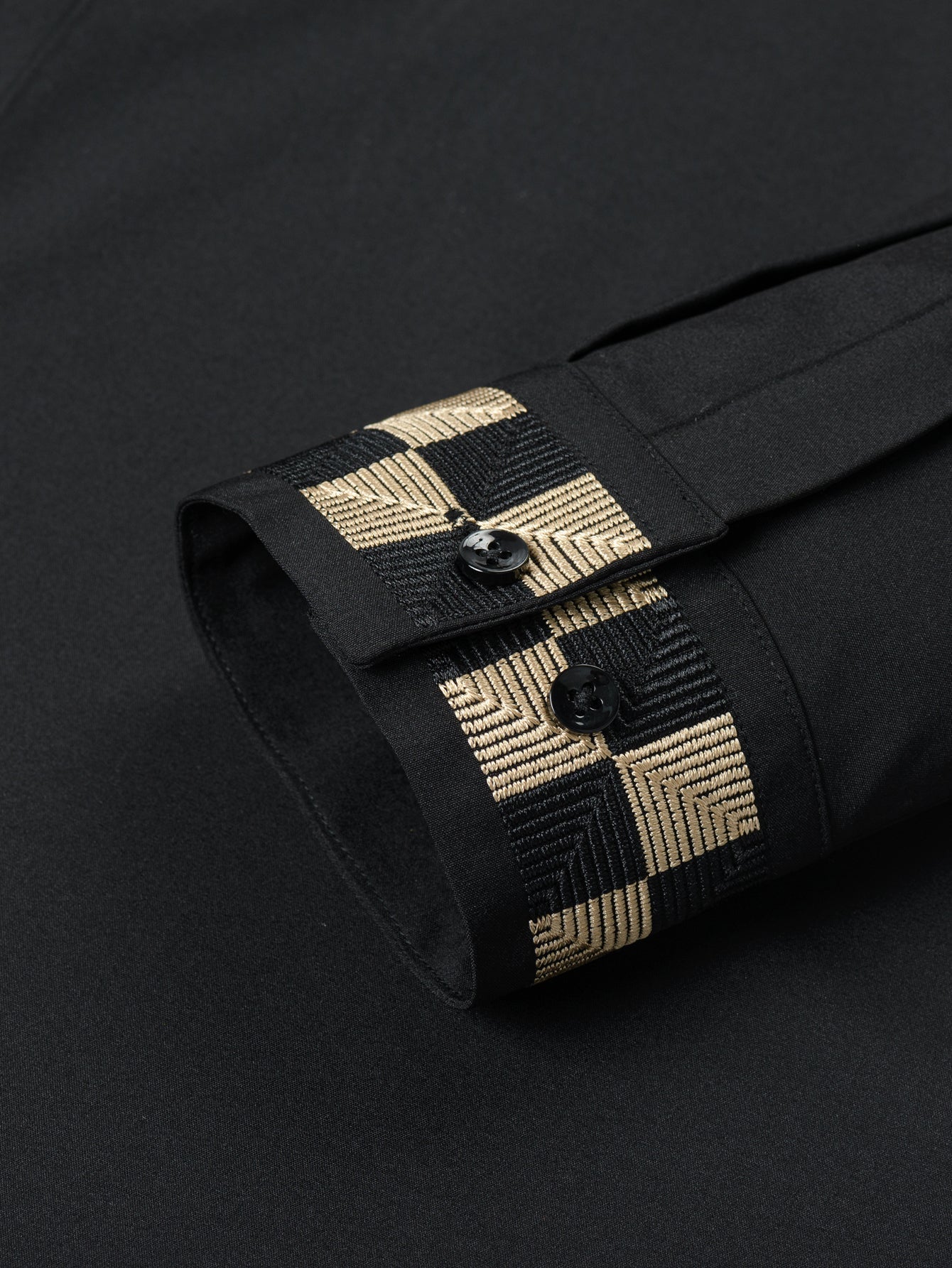 Laban® | Long Sleeve Embroidered Hidden Buttons Placket Shirt