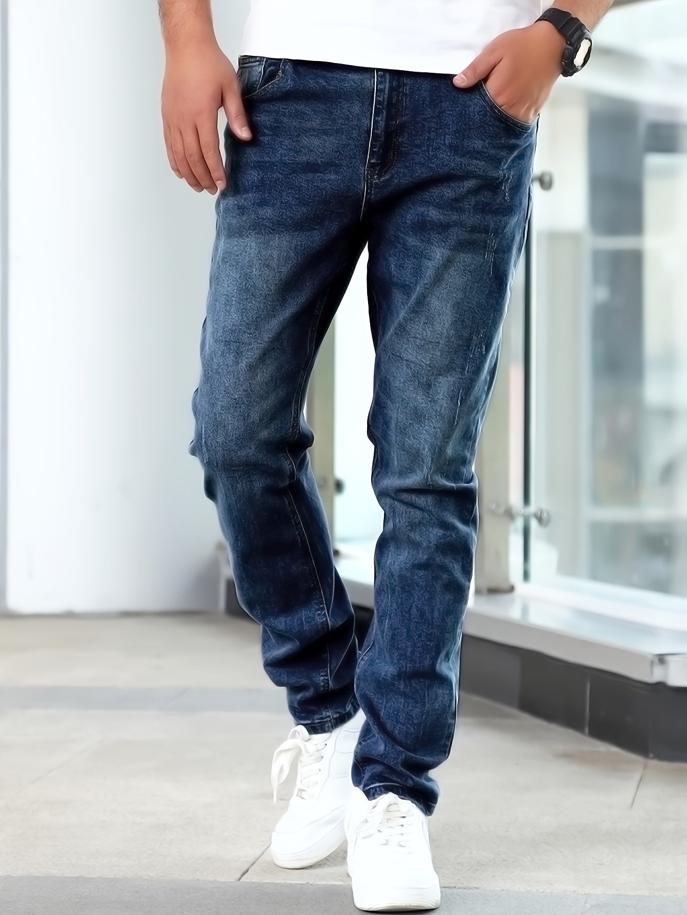 Hugh® | Straight Leg Stretch Jeans