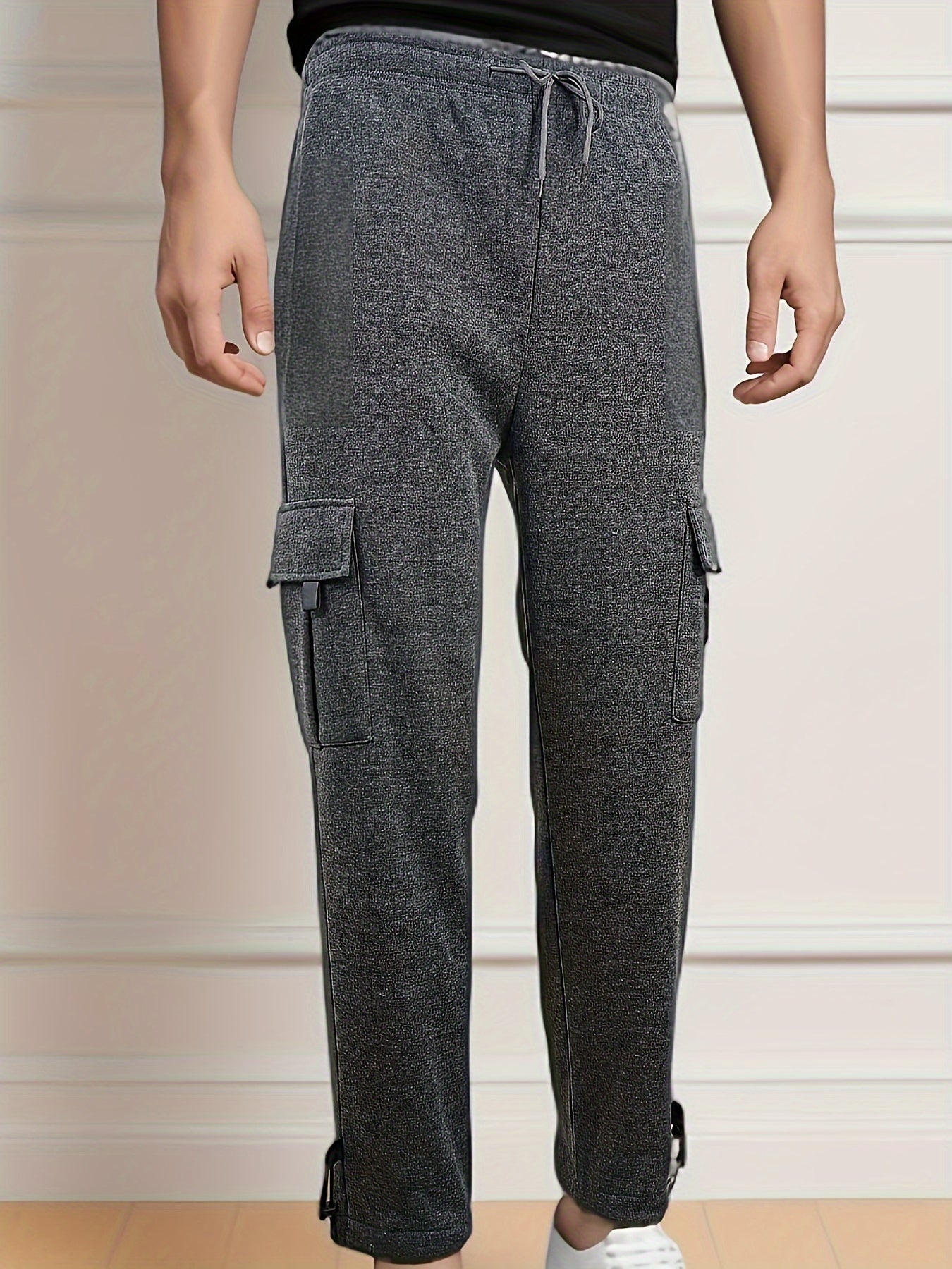 Olindo® | The Cargo Turned Into Sweatpants