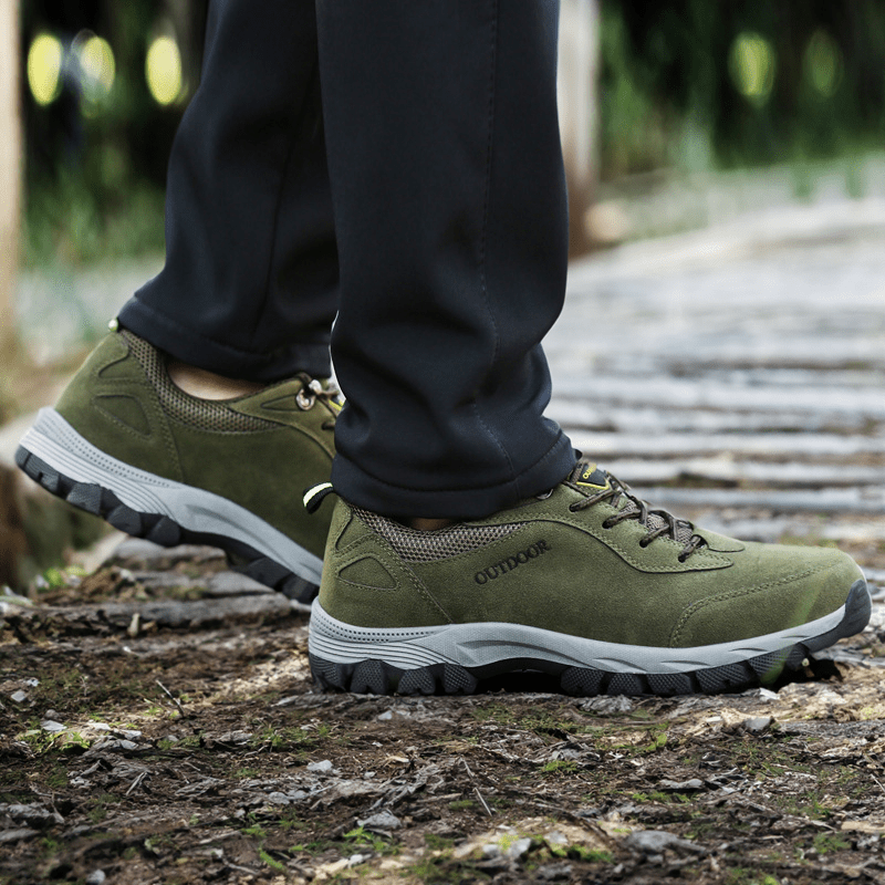 Zorion | Comfortable hiking shoe with ergonomic sole