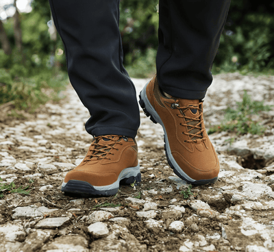 Zorion | Comfortable hiking shoe with ergonomic sole