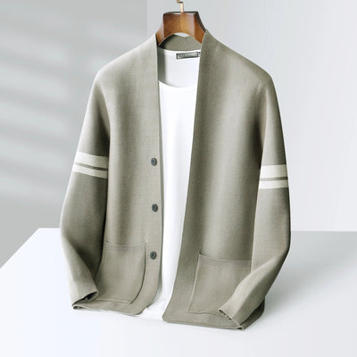 Tiberius | Modern knitted cardigan with button placket