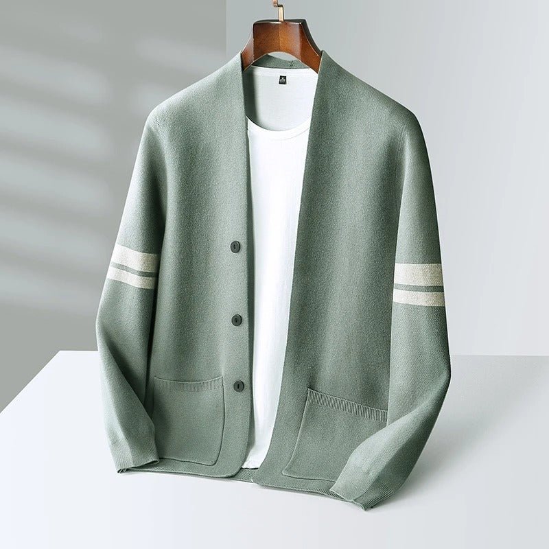 Tiberius | Modern knitted cardigan with button placket