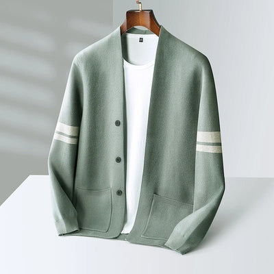 Tiberius | Modern knitted cardigan with button placket