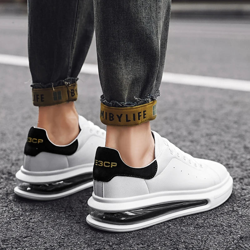 Tiago | Stylish street sneaker with comfortable sole