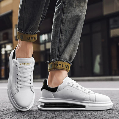 Tiago | Stylish street sneaker with comfortable sole