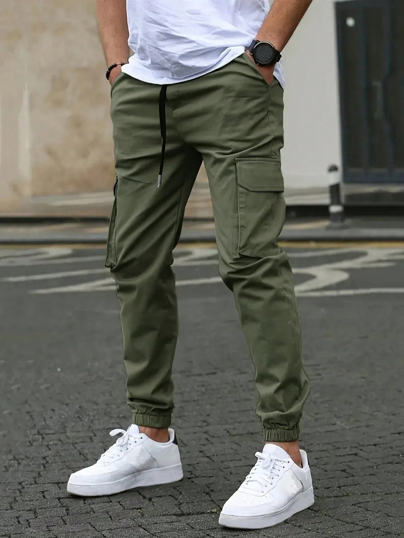 Ivan | MEN'S CARGO JOGGER PANTS